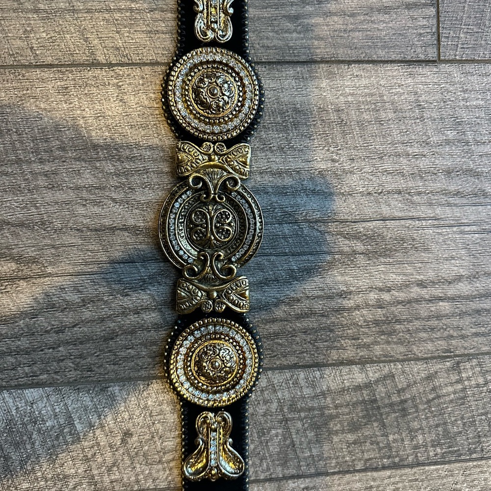 Streets Ahead Ornate Black and Gold Belt